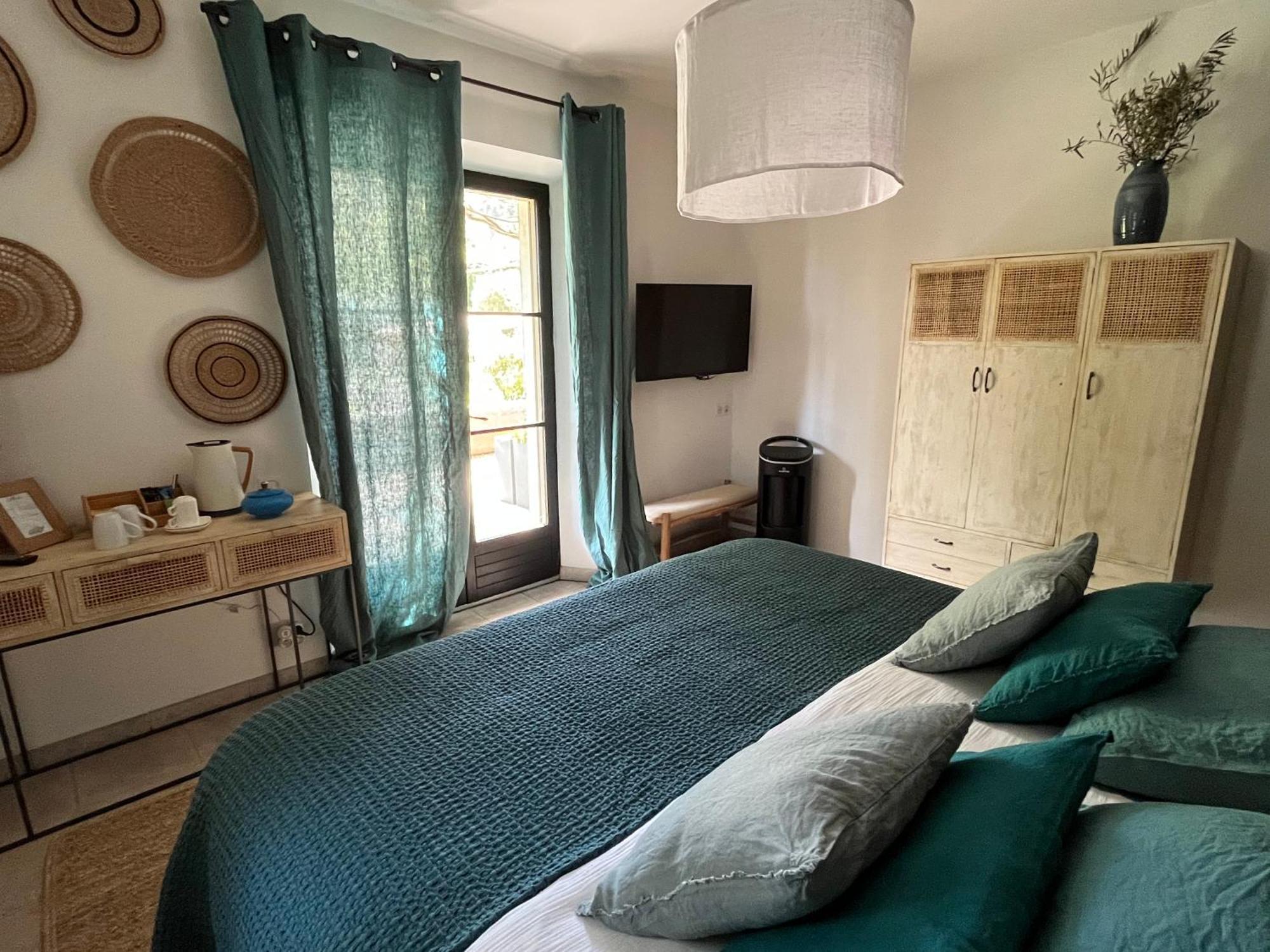 Robion en Luberon Hestia B&B 외부 사진